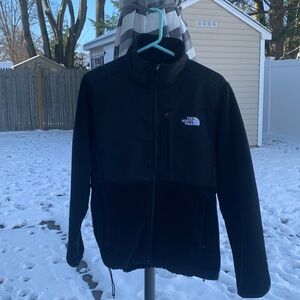 In good shape large women’s fleece